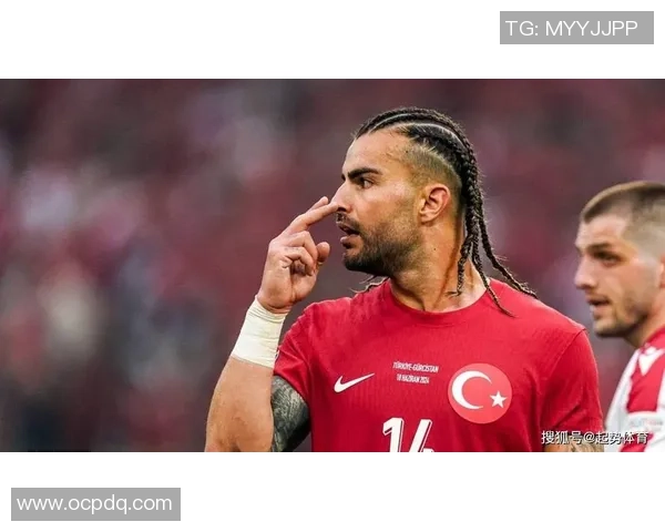 土耳其足球明星发型女孩的时尚魅力与青春活力展现 土耳其足球明星发型女孩的时尚魅力与青春活力展现