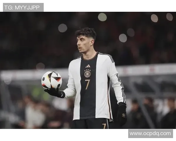 足球明星黑色头像男的魅力与风采探索之旅 足球明星黑色头像男的魅力与风采探索之旅